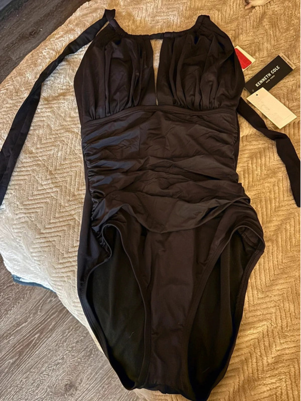 Swim suit